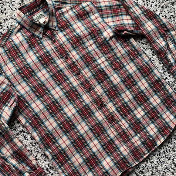 L.L. Bean Men’s Red White Green Plaid Long Sleeve Button Down Shirt Large - REG - Picture 3 of 12